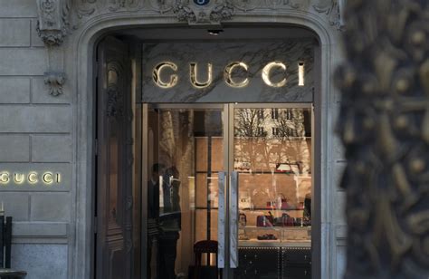 the gucci influencer|Gucci fashion marketing strategy.